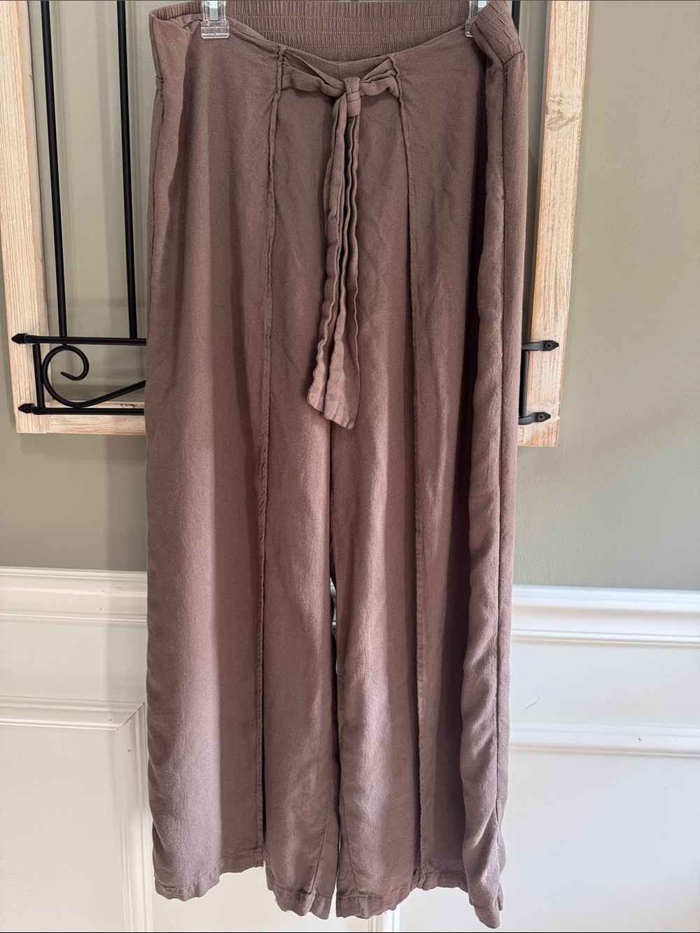 torrid  wide leg flowy size 1 pants